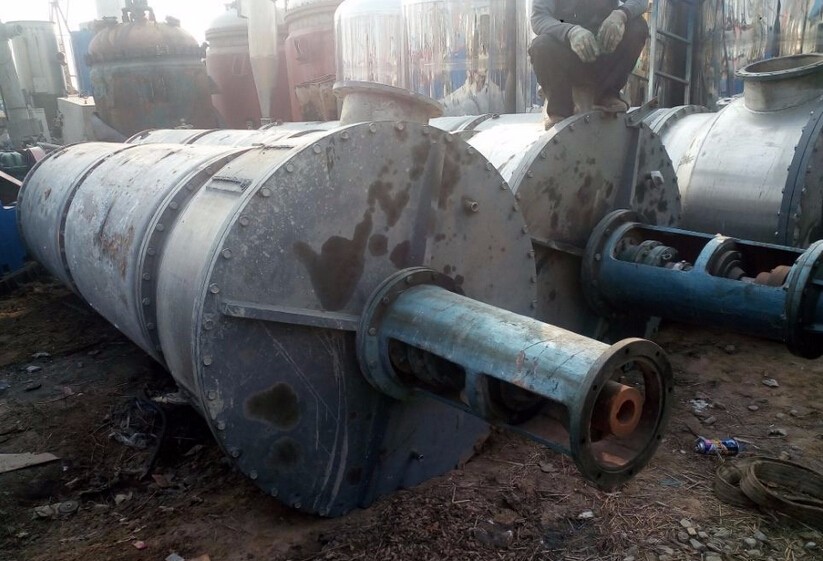 刮板式薄膜蒸發器的保養方法如下所示: 刮板式薄膜蒸發器的保養方法如下所示: